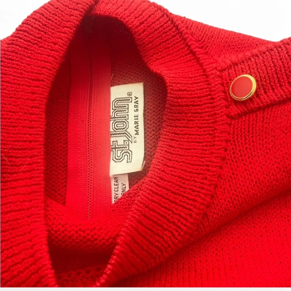 Vintage St. John knit Vibrant Red Skirt Set in good condition